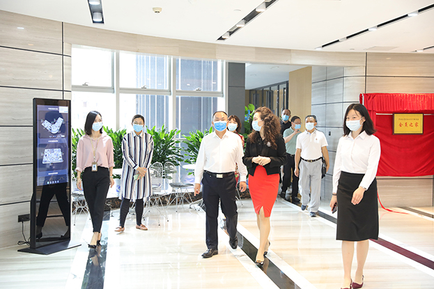 羅湖區領導一行蒞臨中裝建設調研指導工作